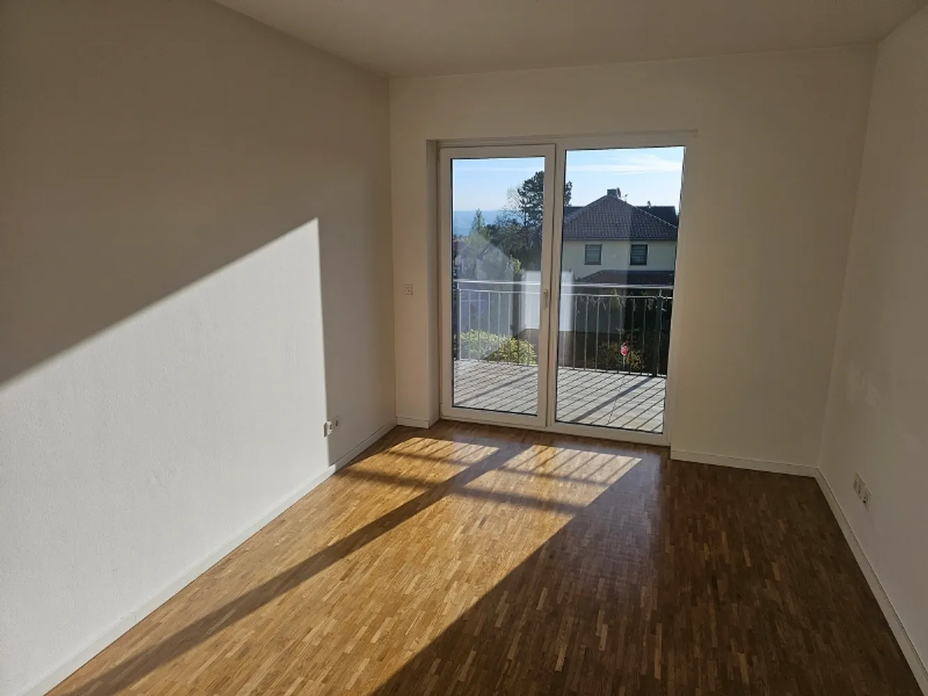 4 Zimmer Wohnung mit 107 m² in Freital – Bild 2