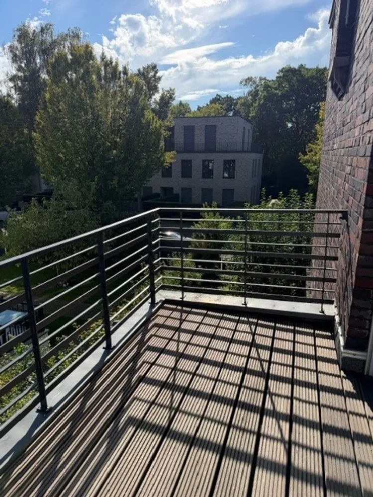 4 Zimmer Wohnung mit 130 m² in Düsseldorf – Bild 4