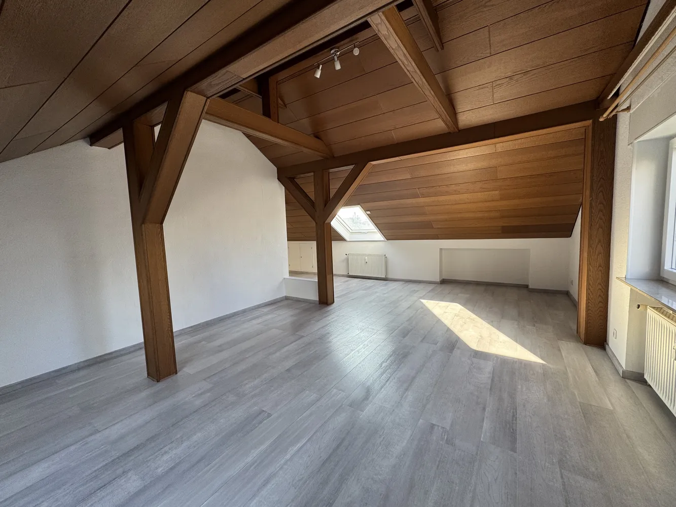2 Zimmer Wohnung mit 74 m² in Wiesbaden – Bild 4