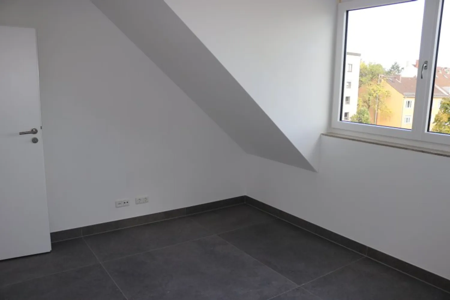 4 Zimmer Wohnung mit 140 m² in München – Bild 11