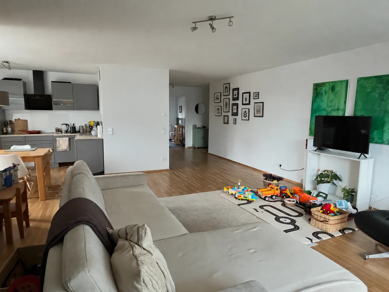 3 Zimmer Wohnung mit 97 m² in Wiesbaden – Bild 3
