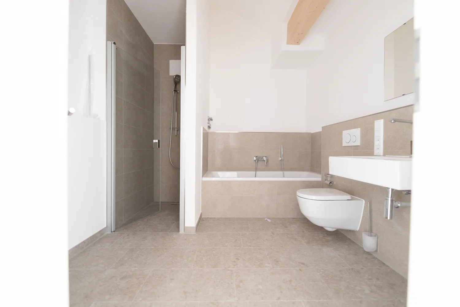 4 Zimmer Wohnung mit 100 m² in München – Bild 6