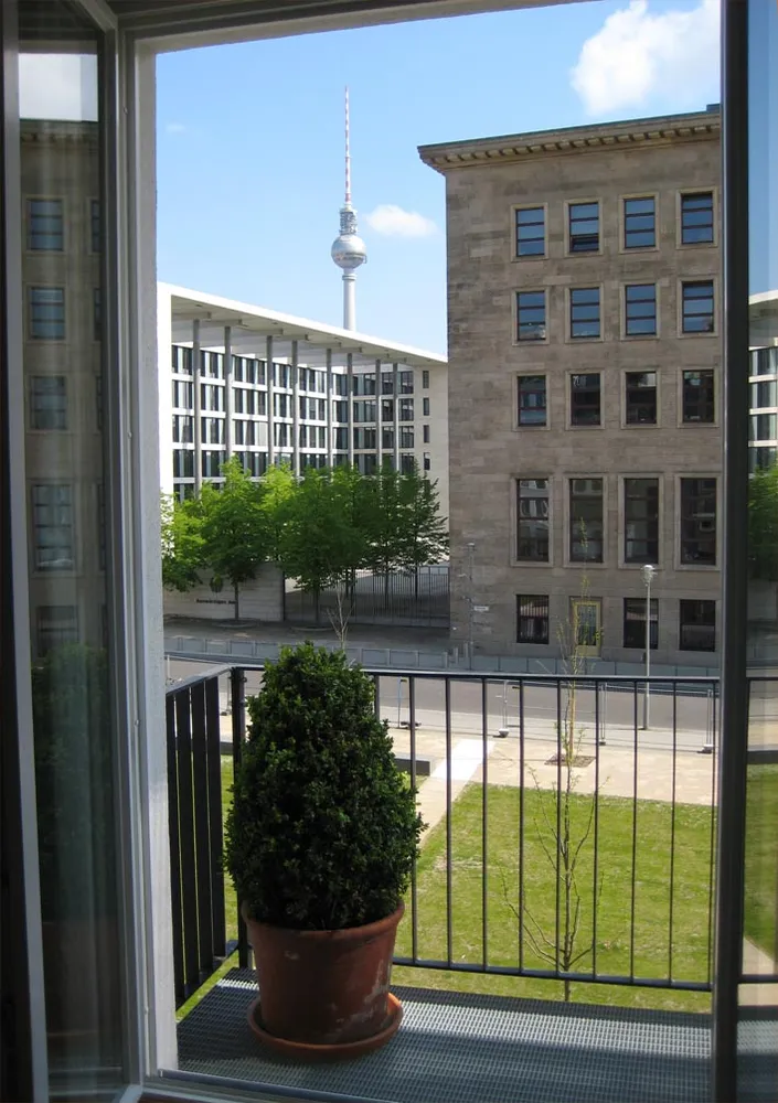 2 room apartment with 101 m² in Berlin – Photo 6