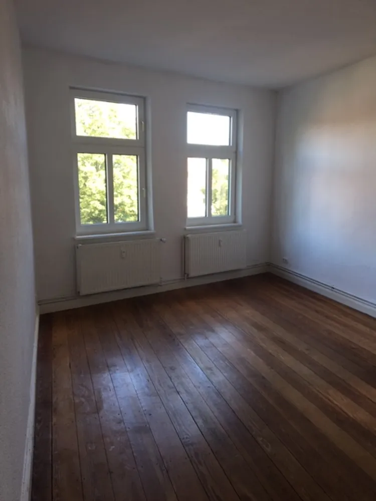 4 Zimmer Wohnung mit 90 m² in Lübeck – Bild 2