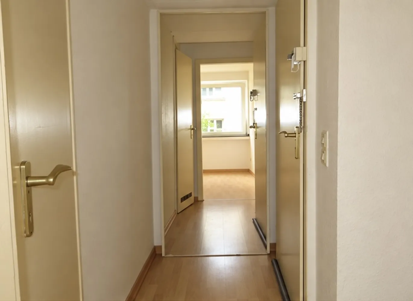 1 room apartment with 21 m² in Cologne – Photo 4