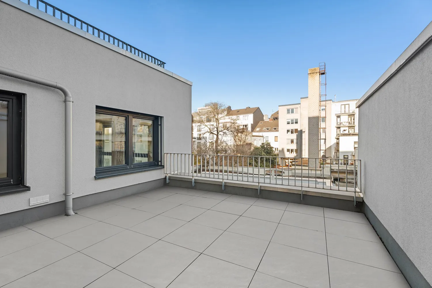 4 Zimmer Wohnung mit 142 m² in Düsseldorf – Bild 5
