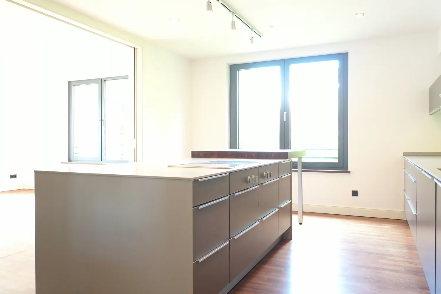 5 Zimmer Wohnung mit 291 m² in München – Bild 12