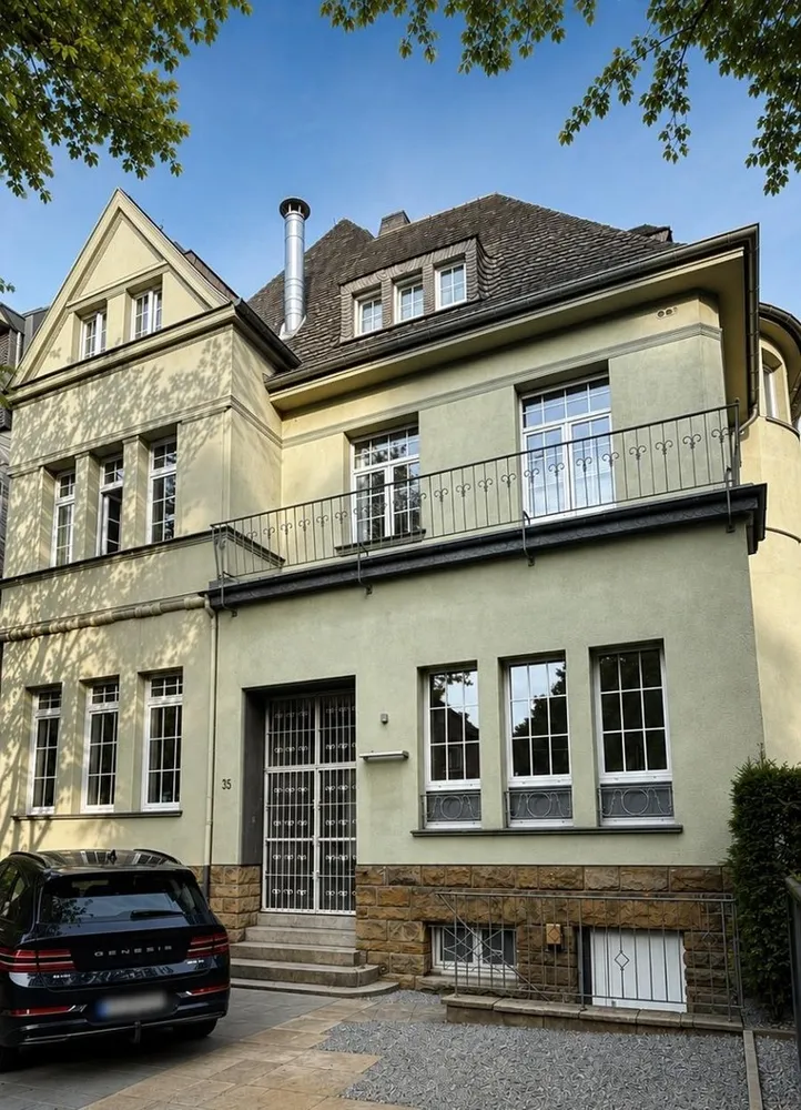 3 Zimmer Wohnung mit 135 m² in Aachen – Bild 1