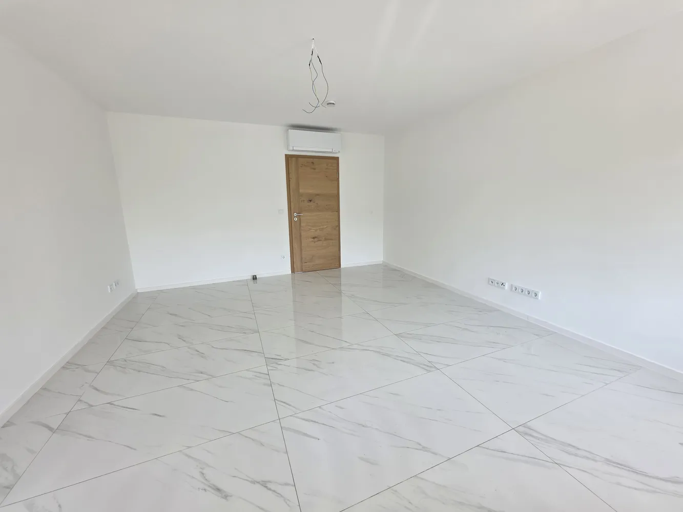 3 Zimmer Wohnung mit 87 m² in München – Bild 2