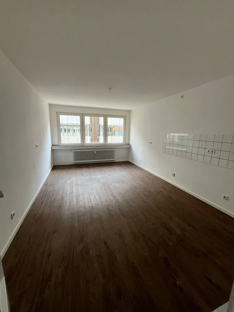 3 Zimmer Wohnung mit 92 m² in Düsseldorf – Bild 3