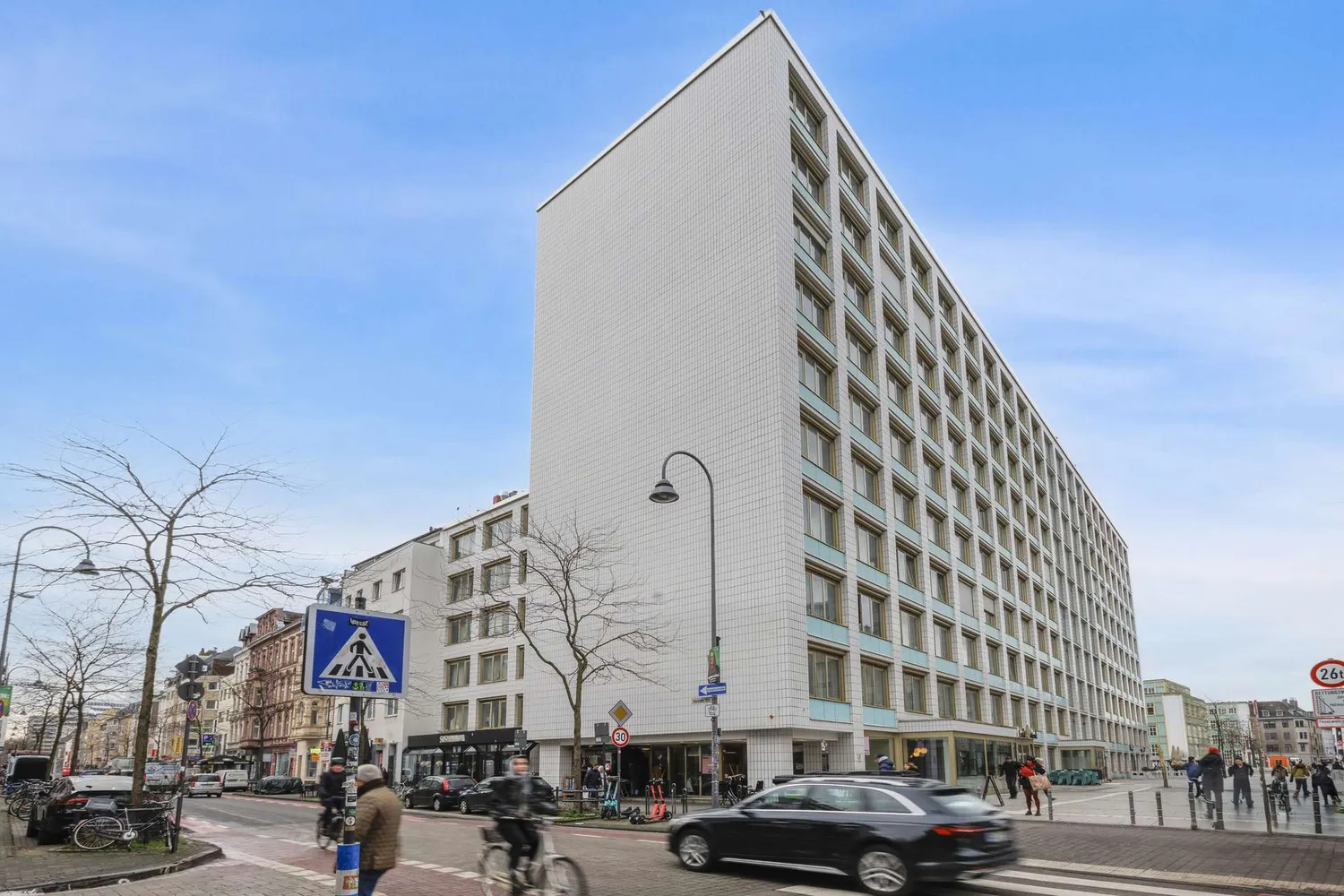1 Zimmer Wohnung mit 34 m² in Köln – Bild 9
