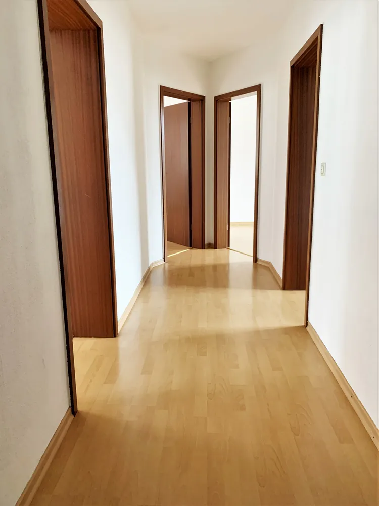 3 Zimmer Wohnung mit 73 m² in Halle (Saale) – Bild 4