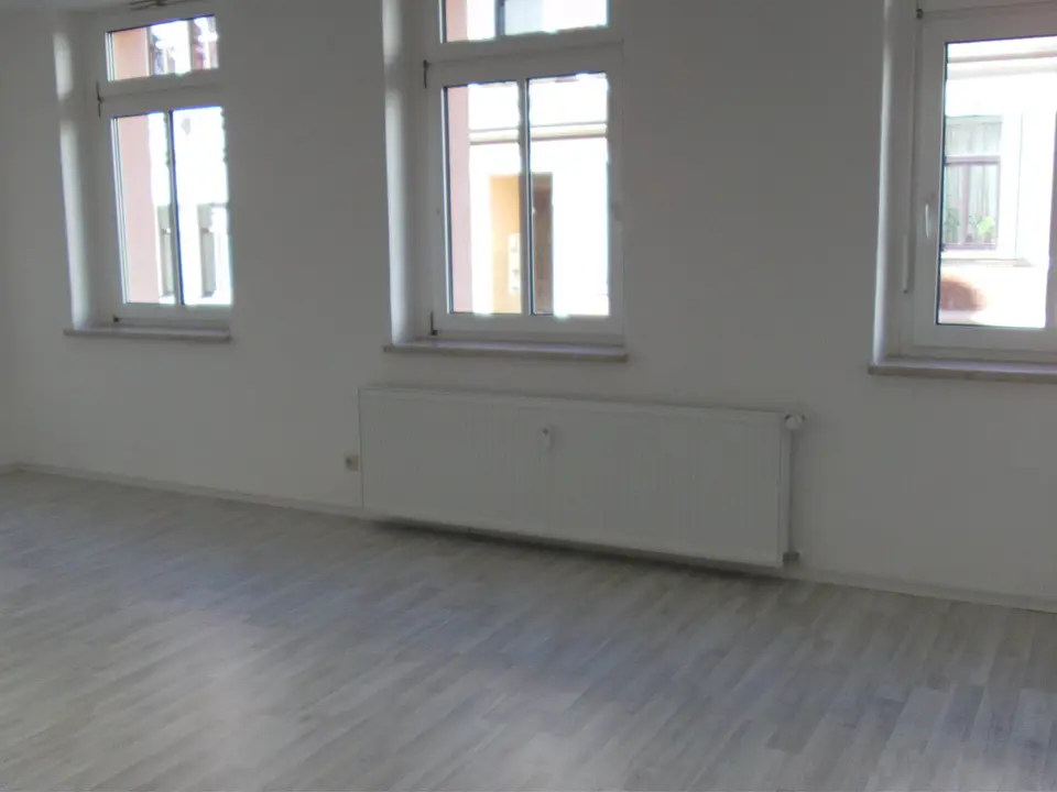 3 Zimmer Wohnung mit 75 m² in Werdau – Bild 2