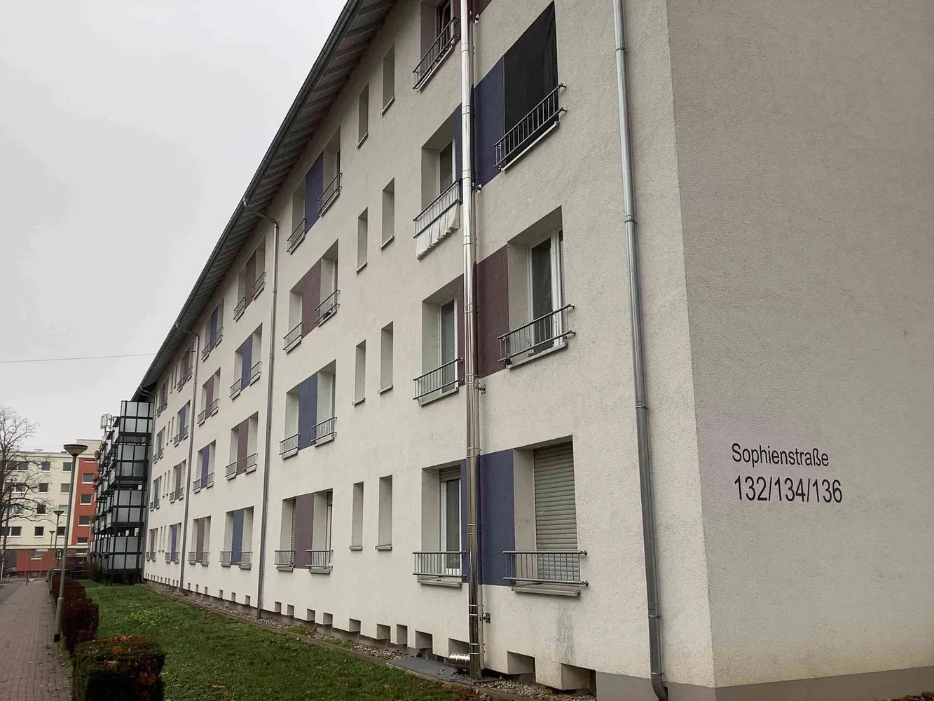 4 room apartment with 77 m² in Frankfurt am Main – Photo 2