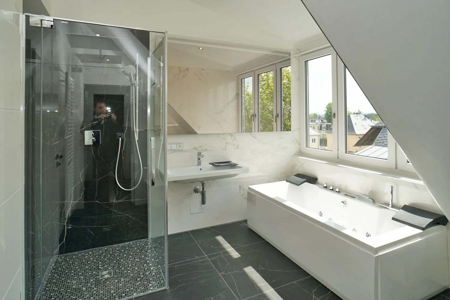 4 room apartment with 160 m² in Radebeul – Photo 12
