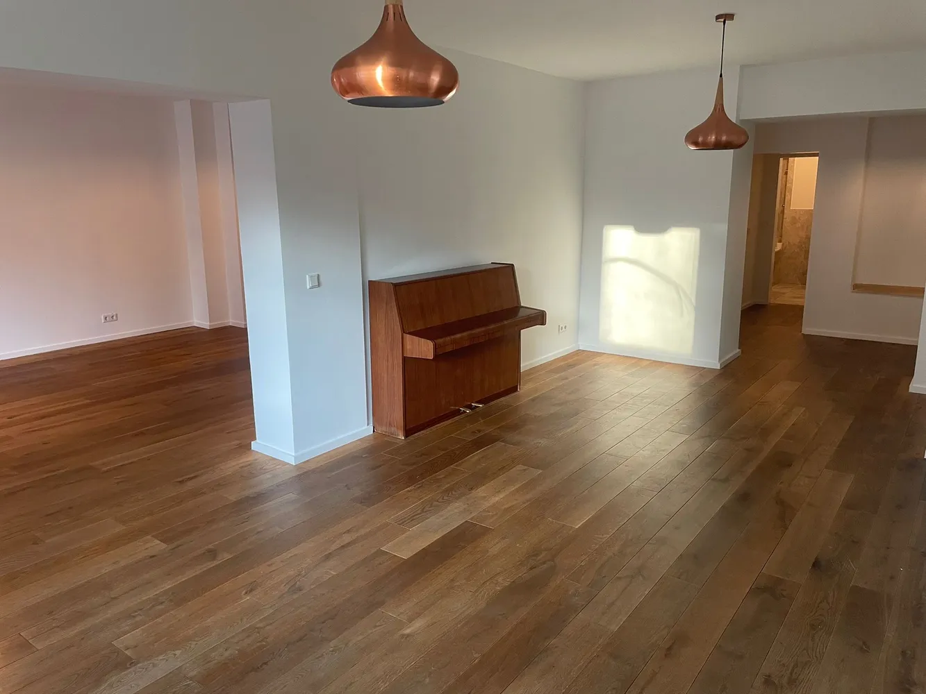 7 Zimmer Wohnung mit 191 m² in Düsseldorf – Bild 3