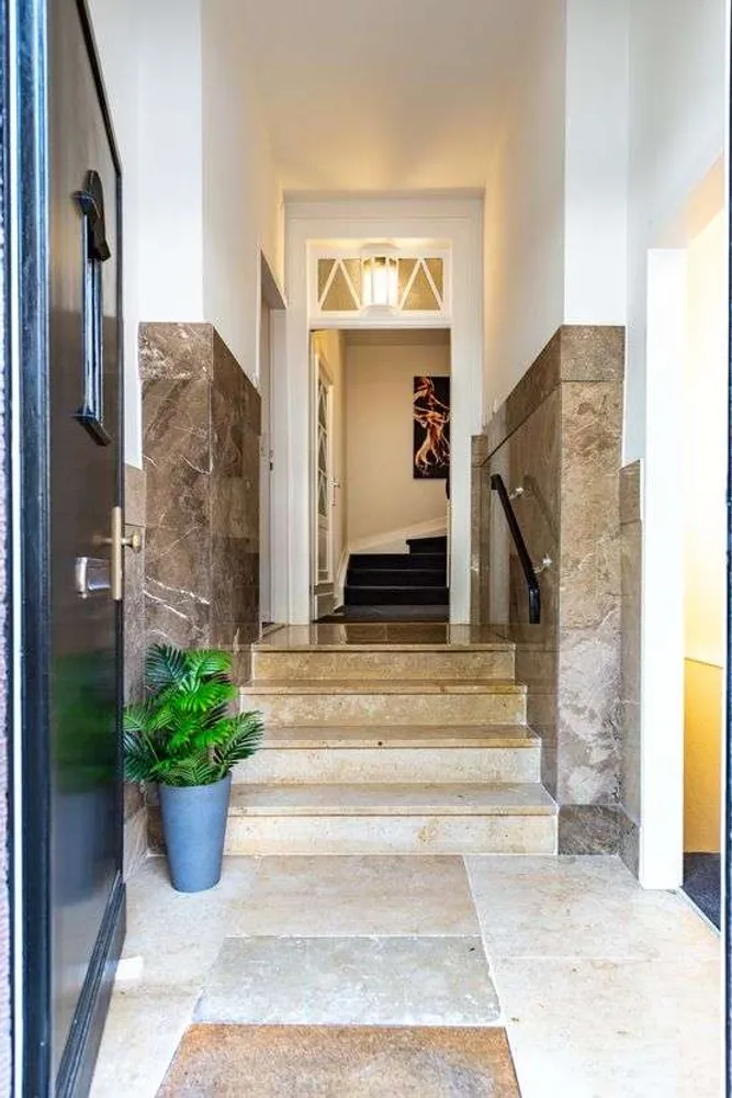 8 Zimmer Haus mit 323 m² in Düsseldorf – Bild 6
