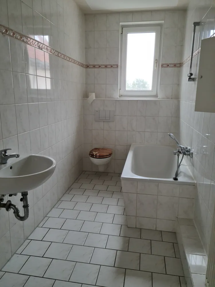 4 Zimmer Wohnung mit 79 m² in Weißenfels – Bild 12