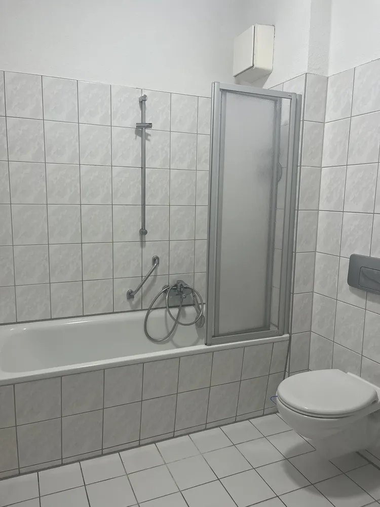 5 Zimmer Wohnung mit 95 m² in Plauen – Bild 8