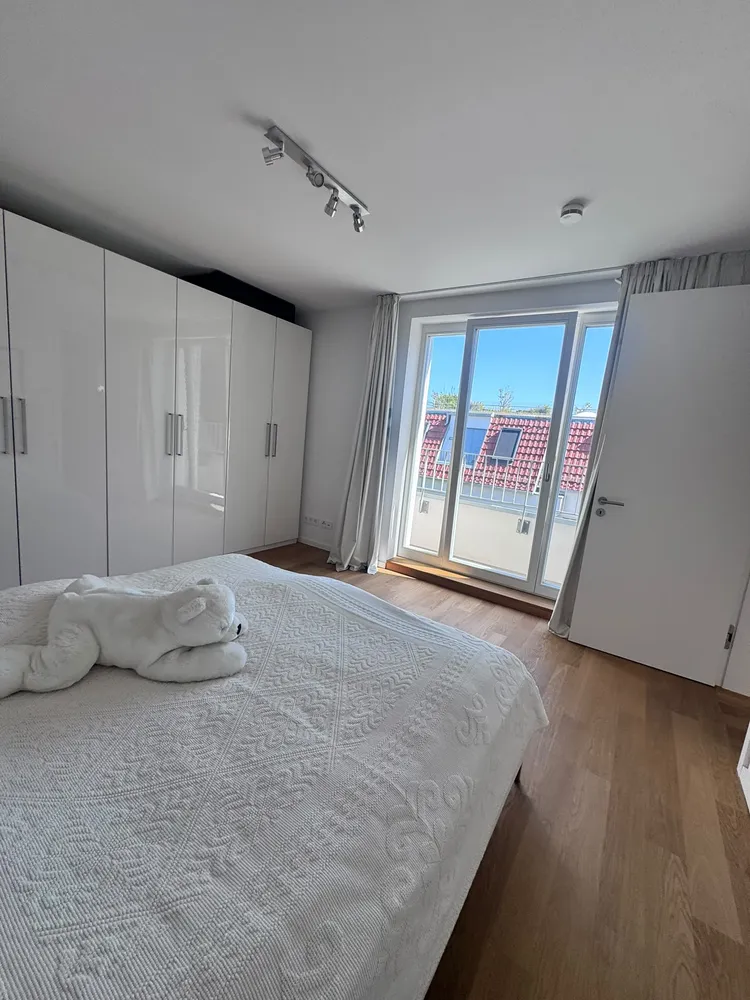 3 Zimmer Wohnung mit 200 m² in Berlin – Bild 6
