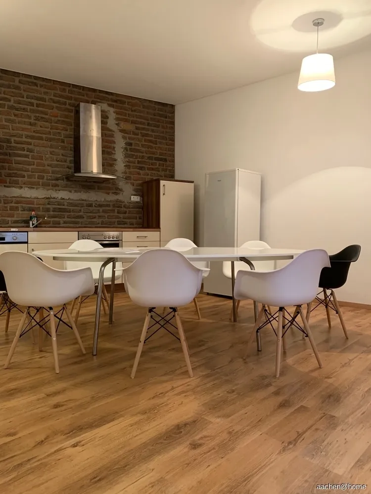 9 Zimmer Wohnung mit 200 m² in Aachen – Bild 4