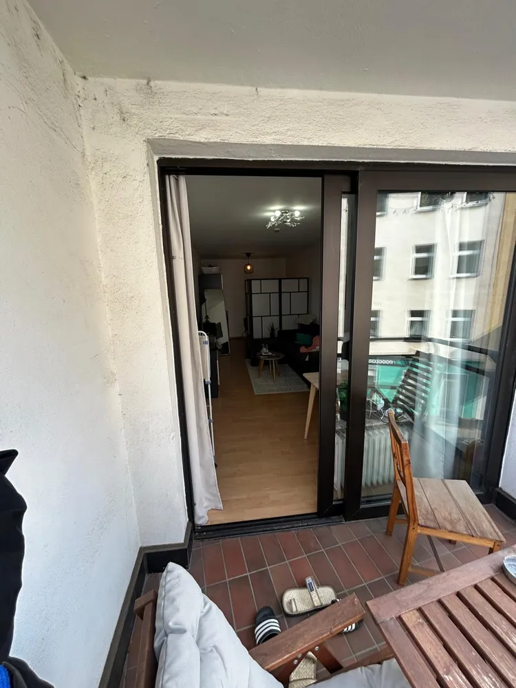 1 Zimmer Wohnung mit 35 m² in Köln – Bild 9