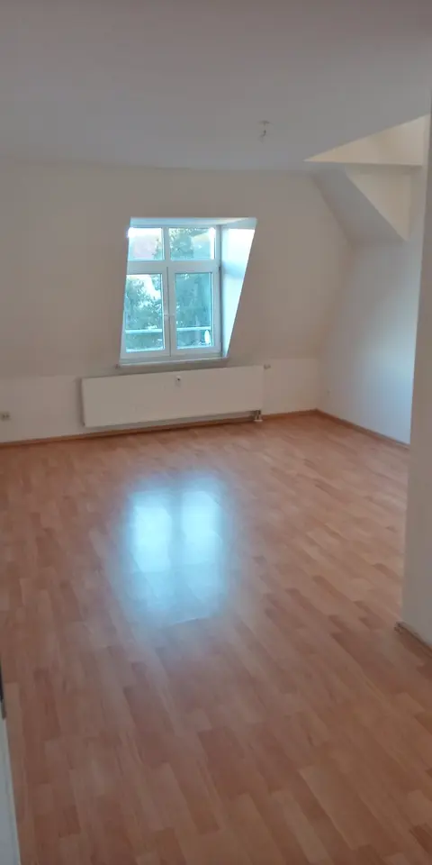 3 Zimmer Wohnung mit 70 m² in Plauen – Bild 2