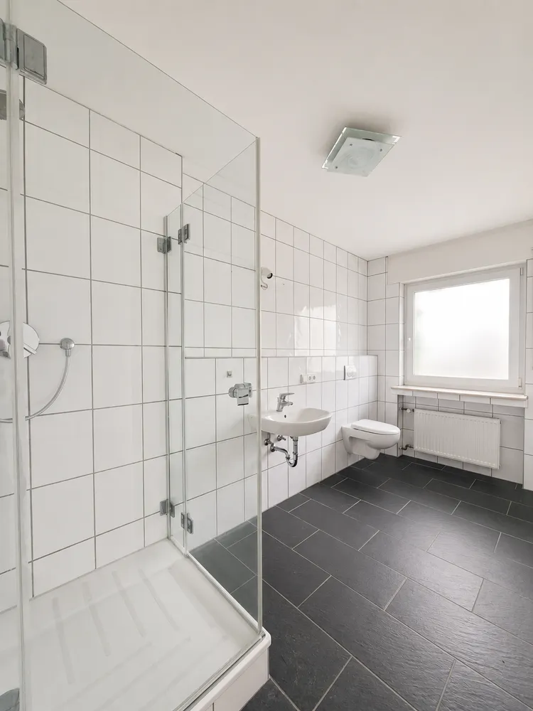 3 Zimmer Wohnung mit 90 m² in Köln – Bild 2