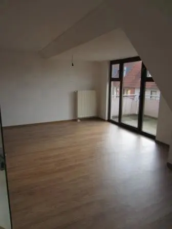 4 Zimmer Wohnung mit 142 m² in Grevenbroich – Bild 1