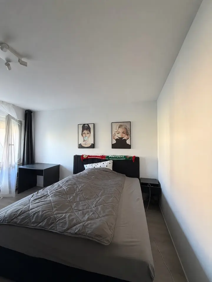 5 Zimmer Wohnung mit 17 m² in Regensburg – Bild 1