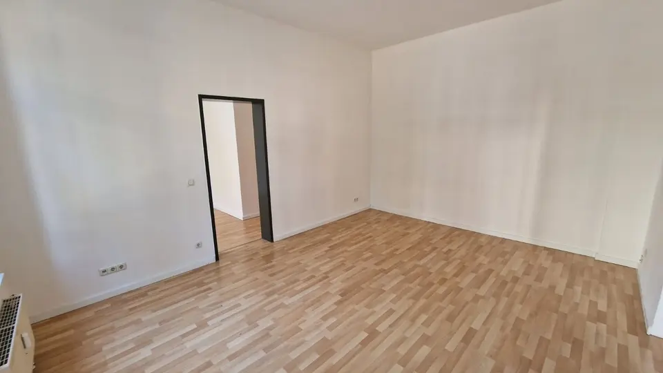 5 Zimmer Wohnung mit 120 m² in Magdeburg – Bild 2