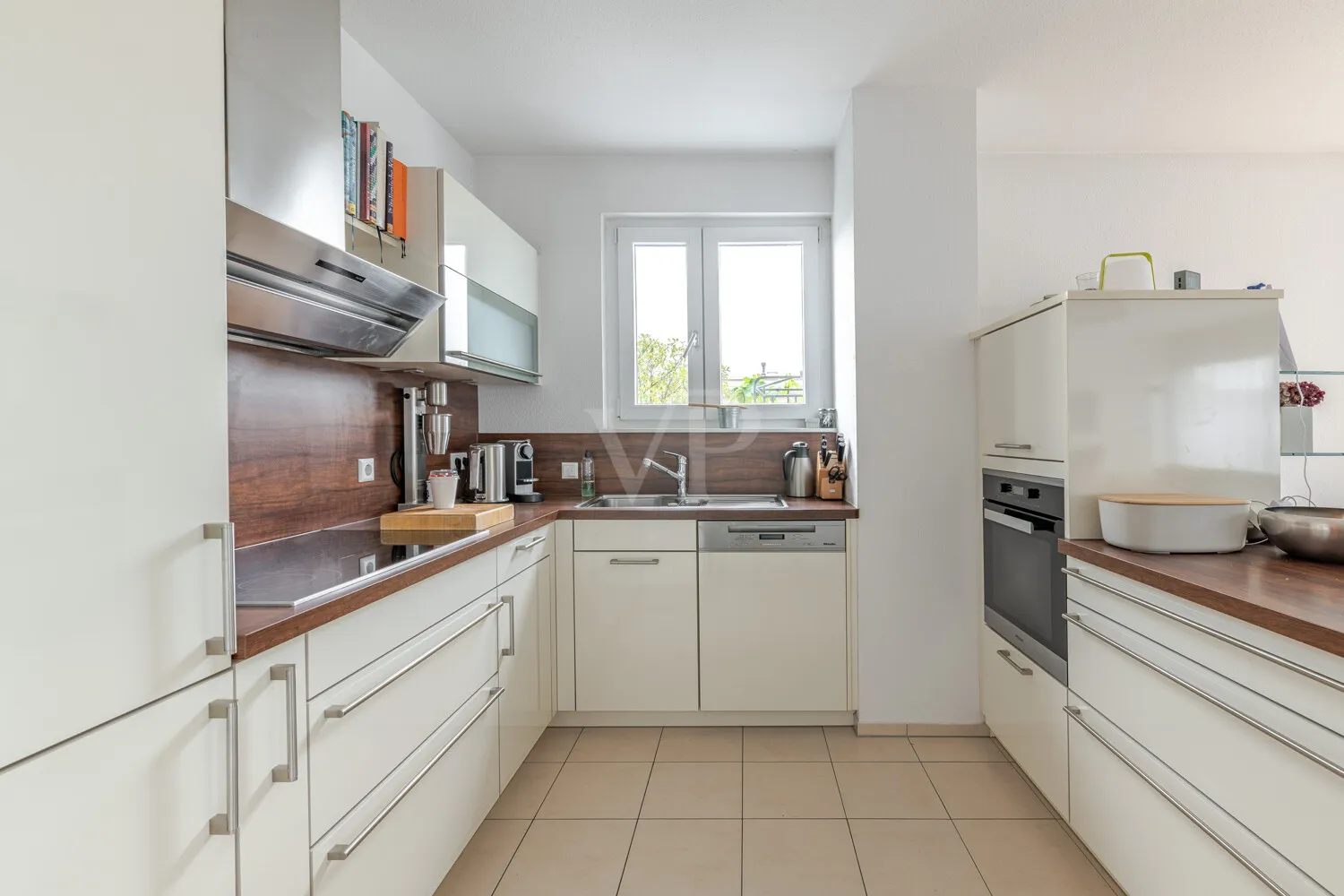 4 Zimmer Wohnung mit 153 m² in Karlsruhe – Bild 4