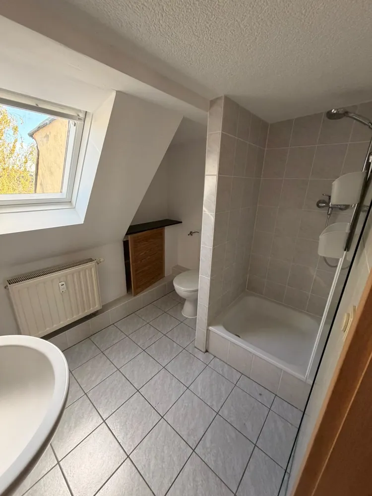 2 Zimmer Wohnung mit 72 m² in Gera – Bild 1