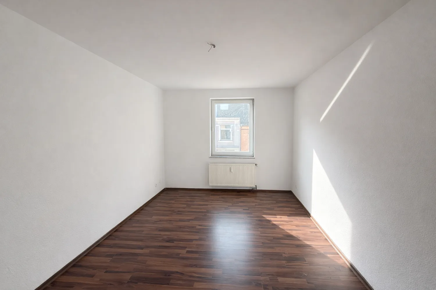 2 Zimmer Wohnung mit 42 m² in Duisburg – Bild 2