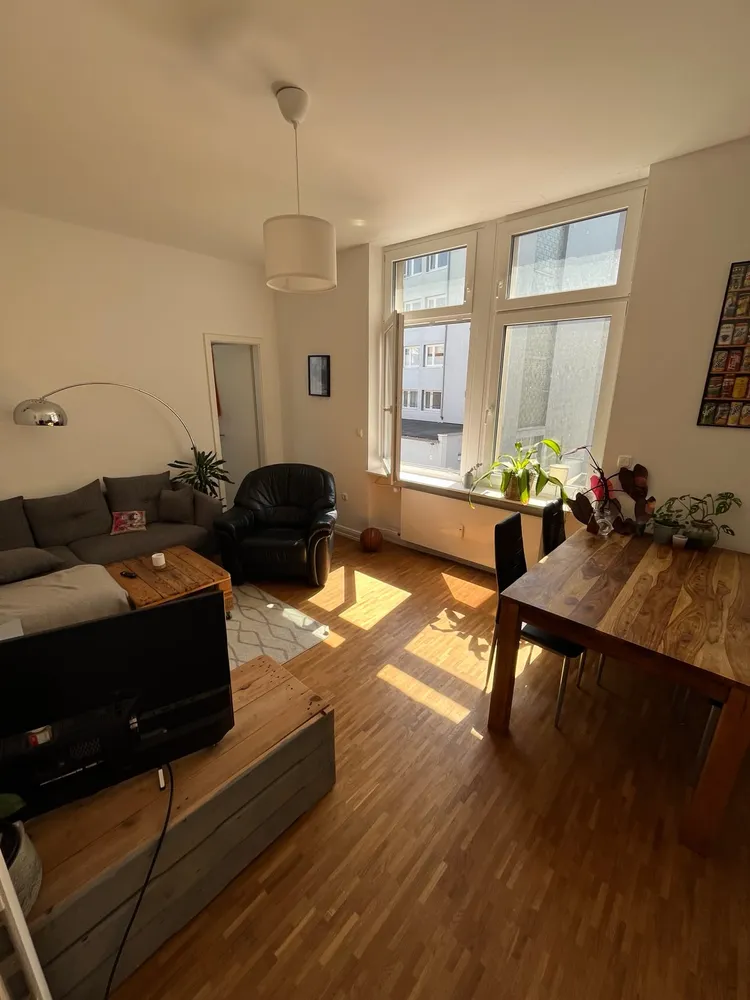 3 Zimmer Wohnung mit 85 m² in Frankfurt am Main – Bild 1