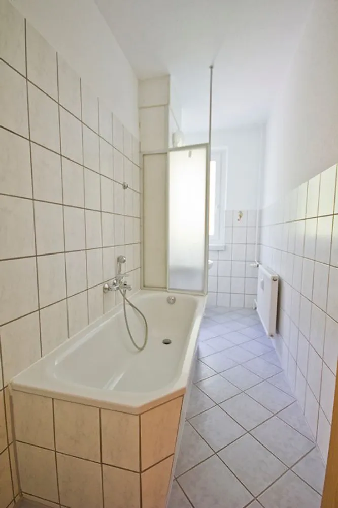 1 Zimmer Wohnung mit 30 m² in Halle (Saale) – Bild 3