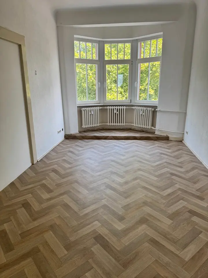 4 Zimmer Wohnung mit 125 m² in Ludwigshafen – Bild 1