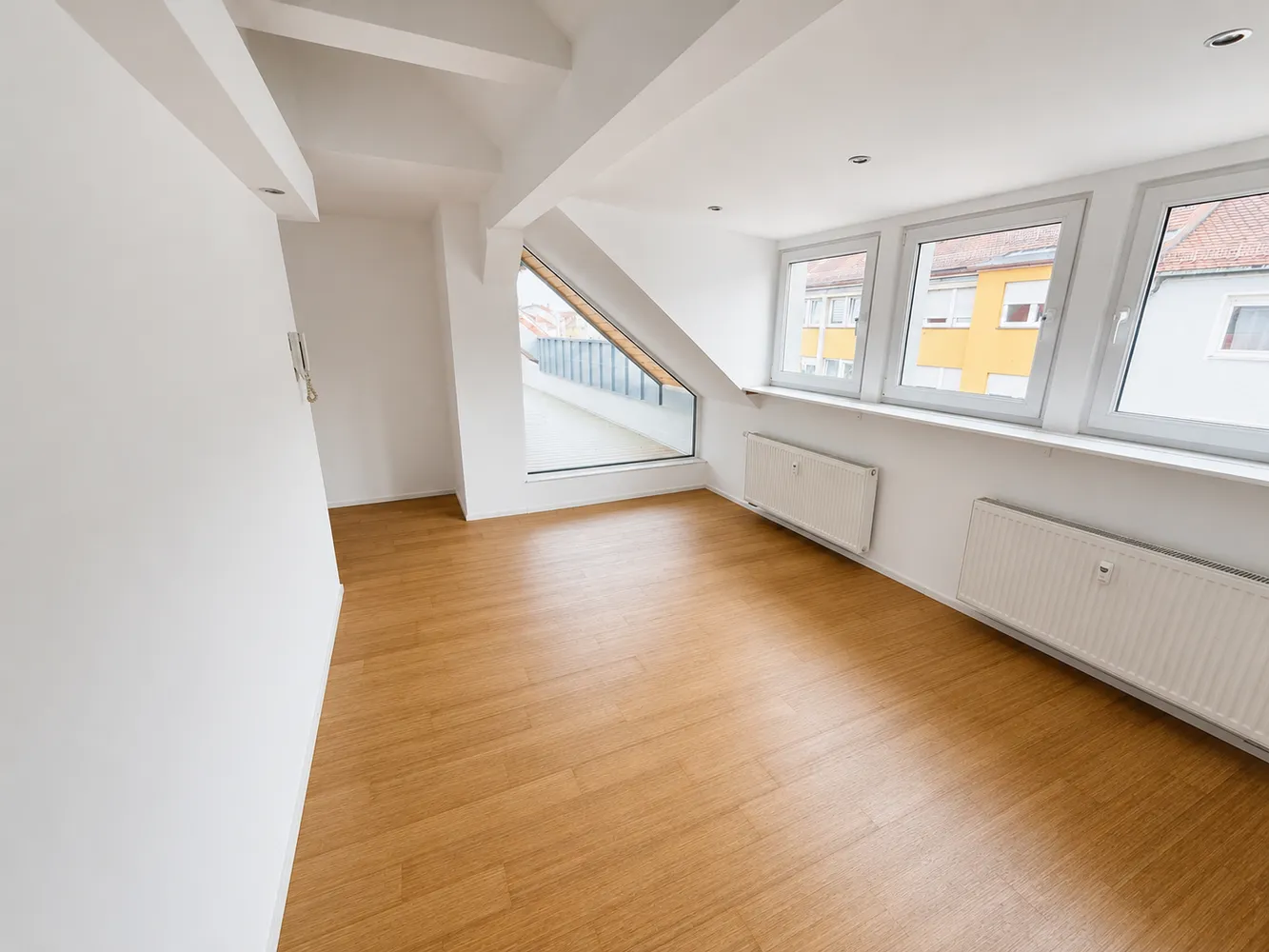 6 Zimmer Wohnung mit 146 m² in Nürnberg – Bild 7