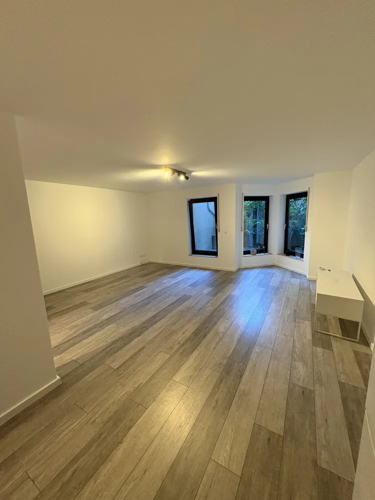 2 room apartment with 50 m² in Cologne – Photo 3