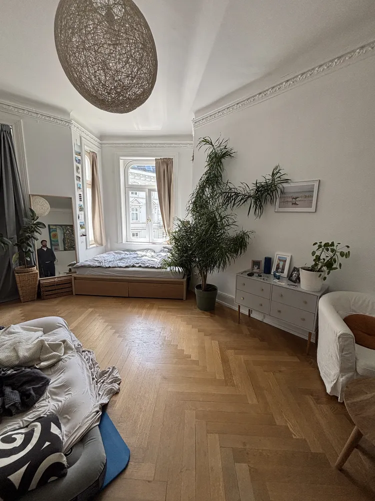 7 Zimmer Wohnung mit 218 m² in Hamburg – Bild 4