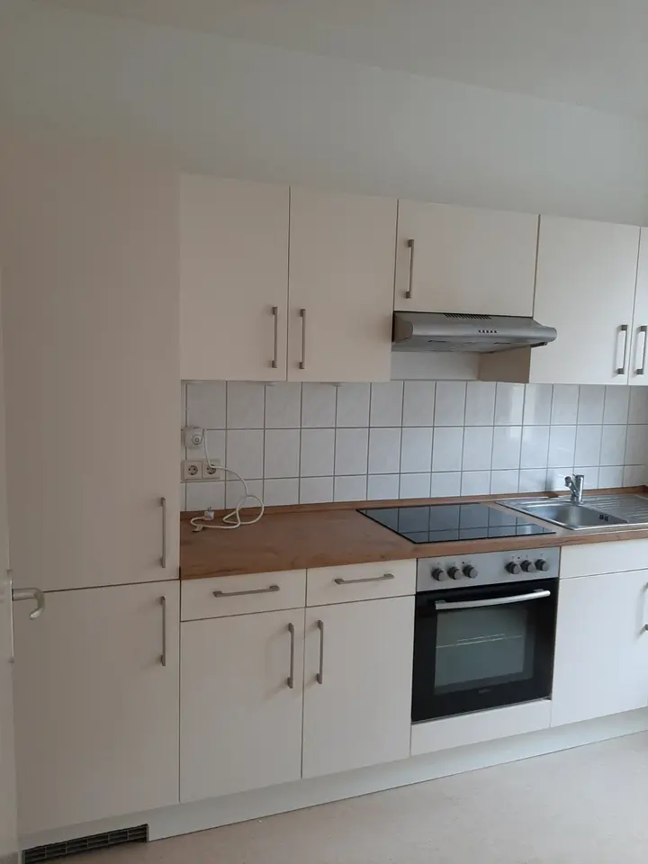 2 Zimmer Wohnung mit 61 m² in Weißenfels – Bild 2
