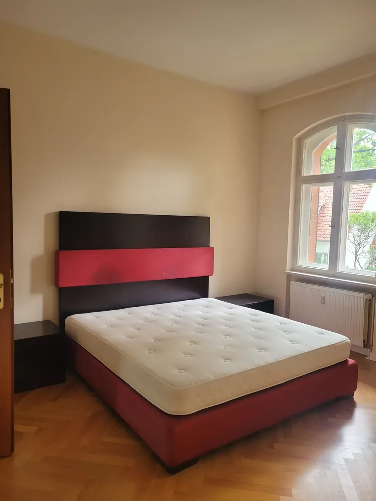 2 Zimmer Wohnung mit 82 m² in Berlin – Bild 11