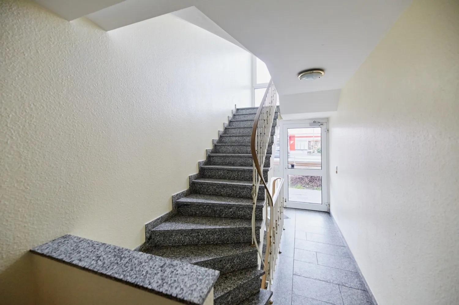 2 Zimmer Wohnung mit 98 m² in Krefeld – Bild 5