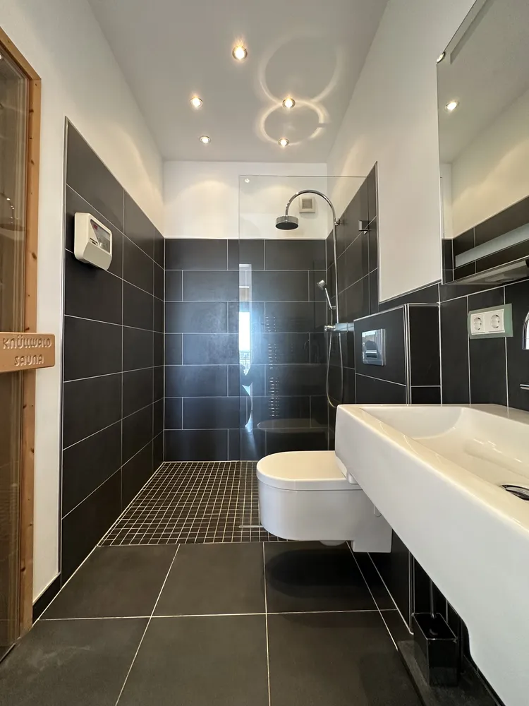 4 Zimmer Wohnung mit 174 m² in Wiesbaden – Bild 4