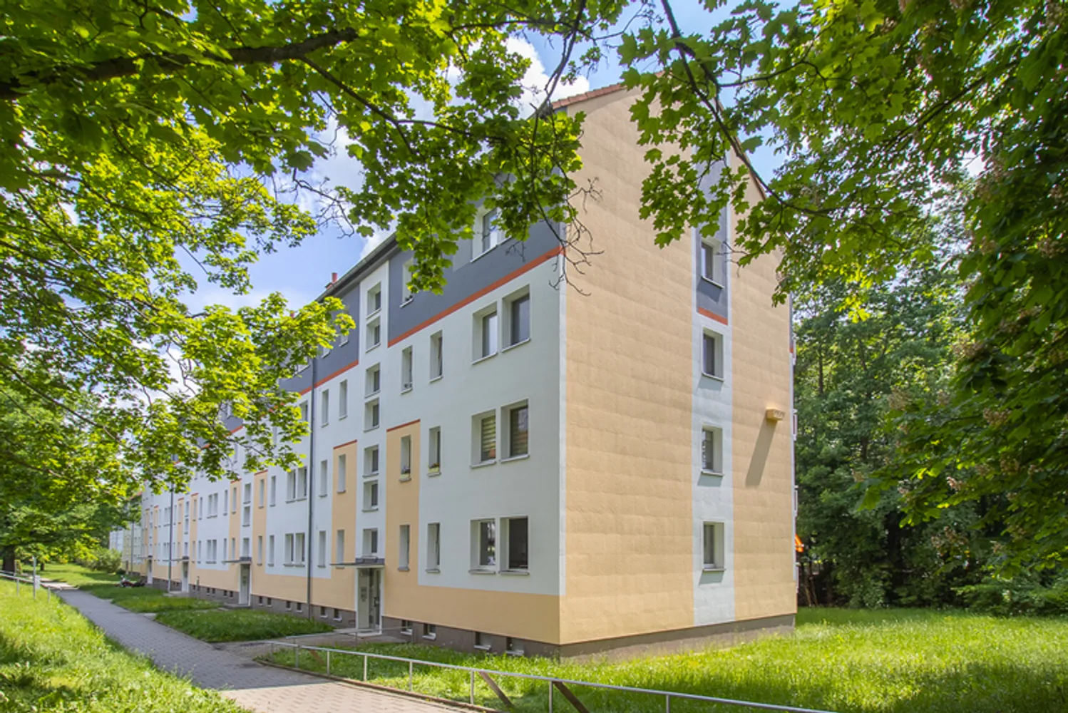 2 room apartment with 48 m² in Chemnitz – Photo 1