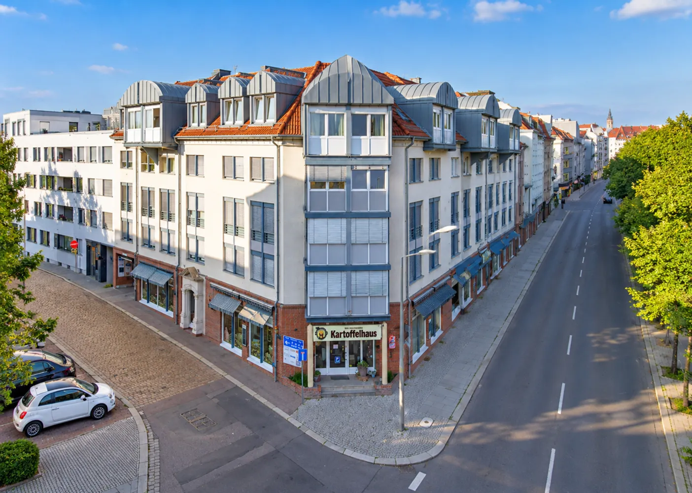 5 Zimmer Wohnung mit 127 m² in Halle (Saale) – Bild 1