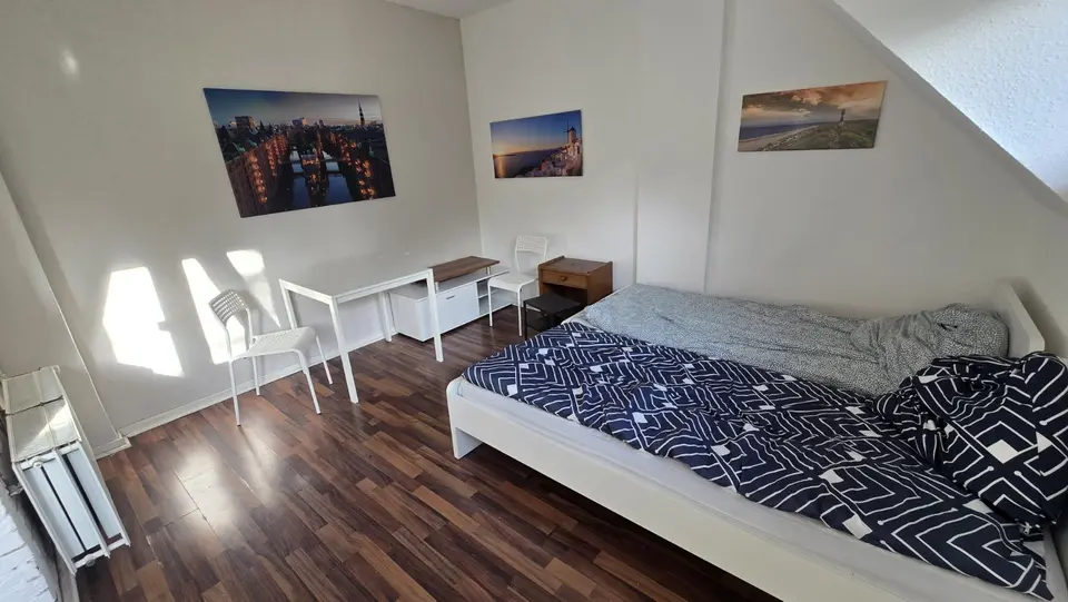 WG-Zimmer mit 150 m² in Krefeld – Bild 1