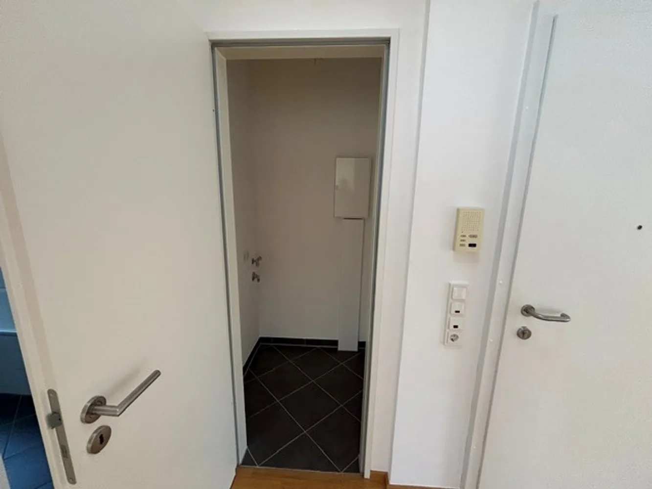 2 room apartment with 71 m² in Cologne – Photo 3