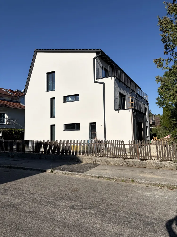 3 Zimmer Wohnung mit 65 m² in München – Bild 2