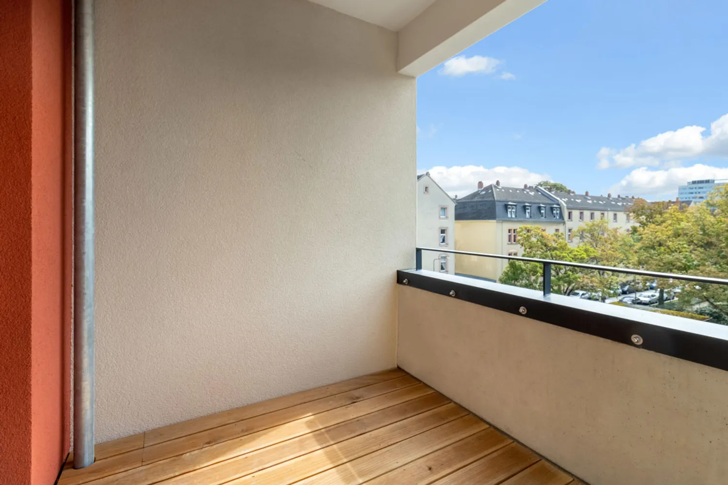 2 Zimmer Wohnung mit 64 m² in Frankfurt am Main – Bild 2